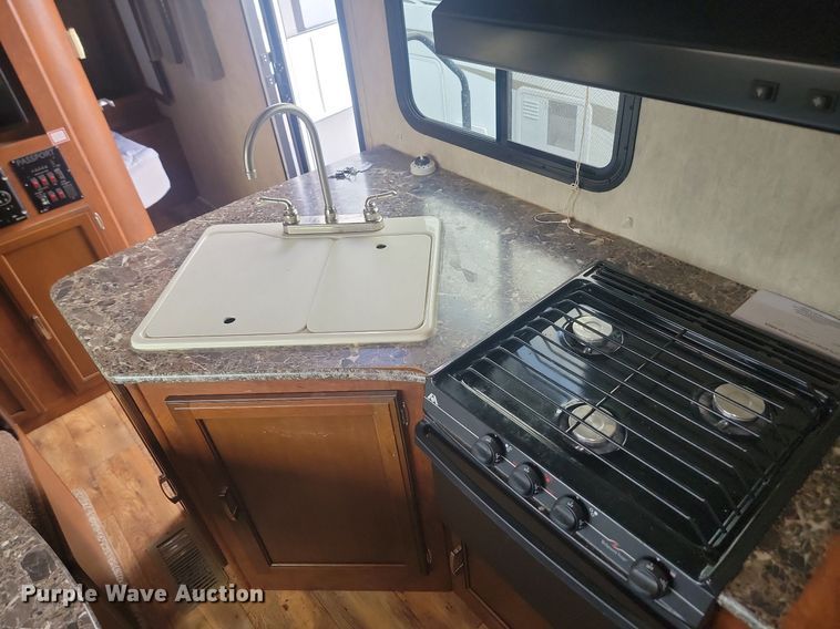 image for item LA9605 2016 Keystone  Passport 2400BH camper