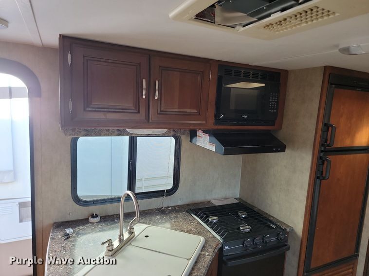 image for item LA9605 2016 Keystone  Passport 2400BH camper