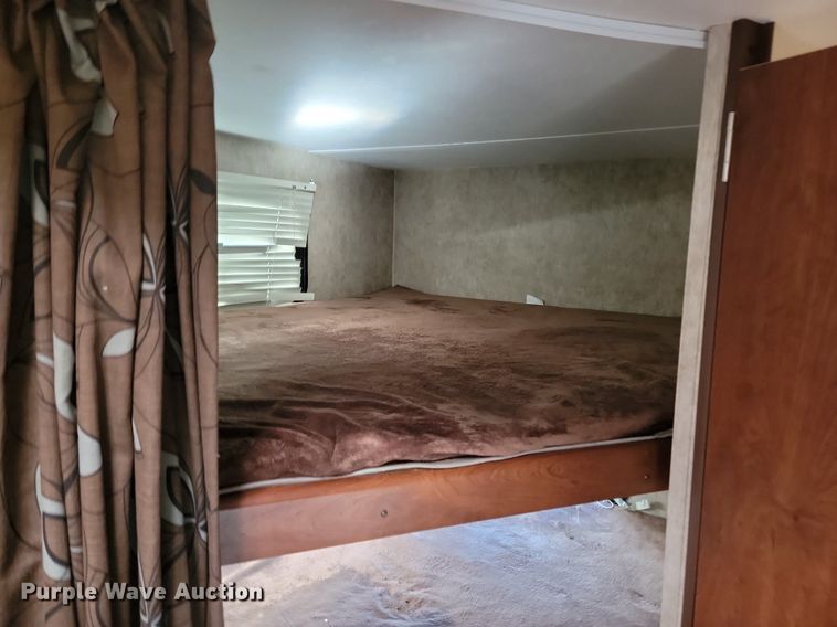 image for item LA9605 2016 Keystone  Passport 2400BH camper