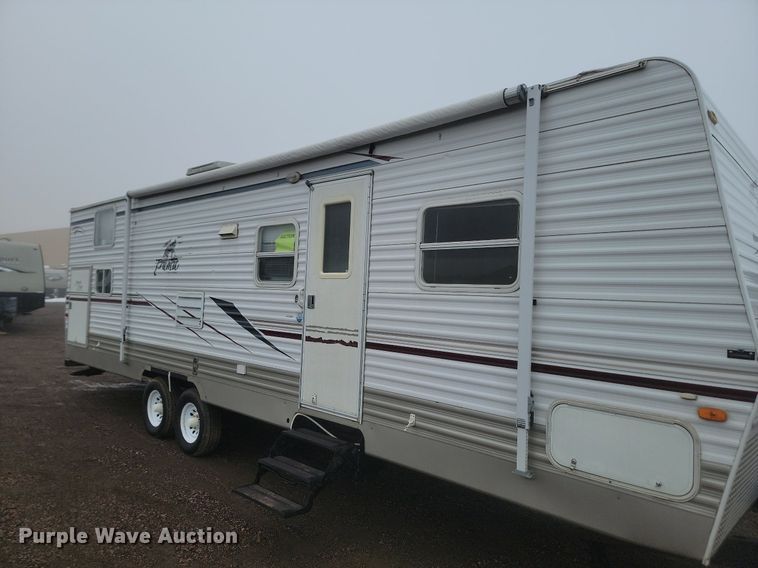 image for item LA9606 2006 Palomino Puma camper