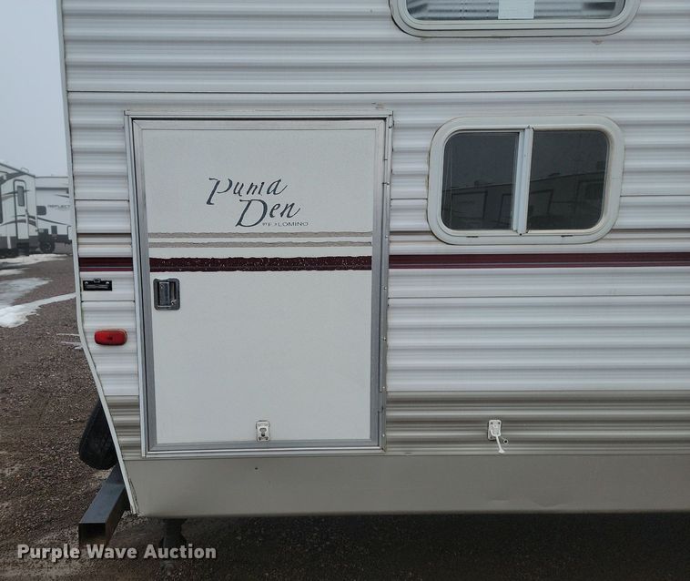 image for item LA9606 2006 Palomino Puma camper