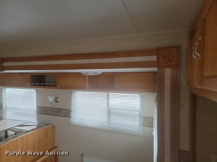 image for item LA9606 2006 Palomino Puma camper