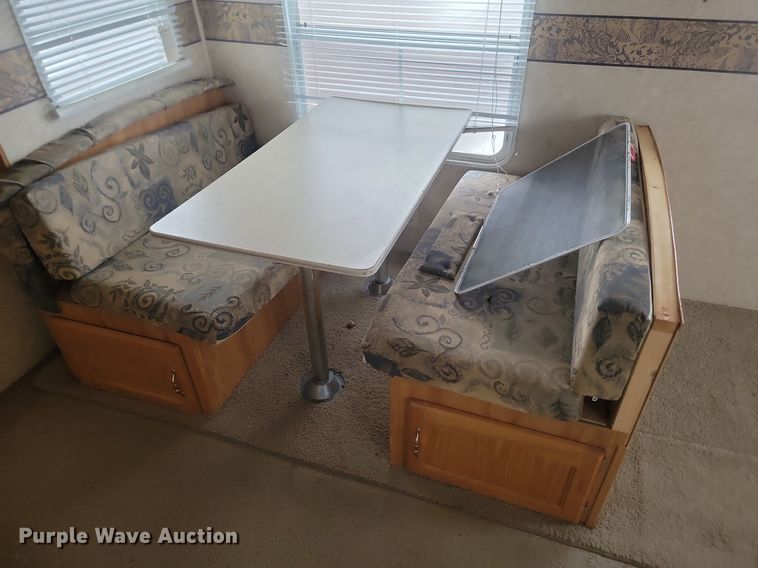 image for item LA9606 2006 Palomino Puma camper