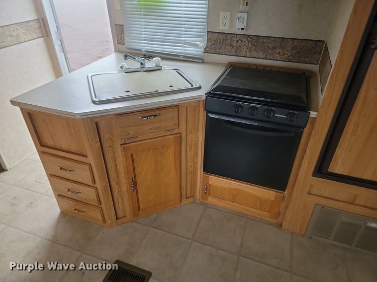 image for item LA9606 2006 Palomino Puma camper