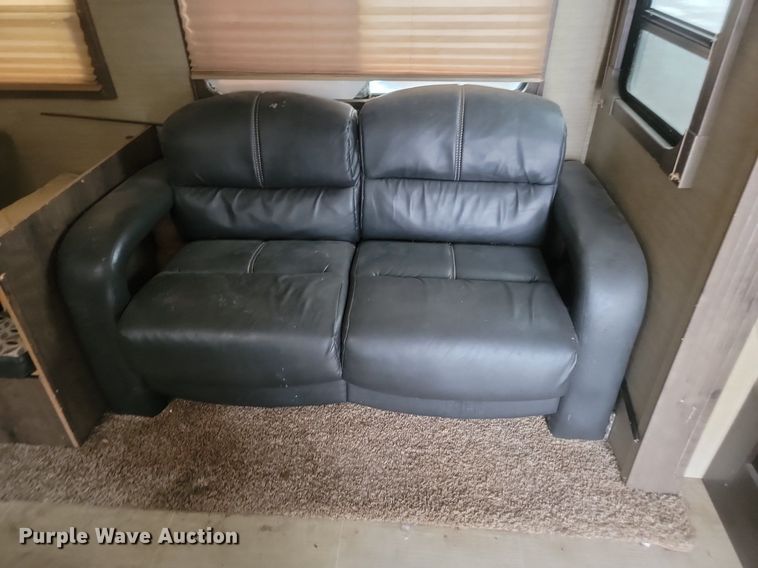 image for item LA9607 2017 Keystone Kodiak Ultra Lite camper