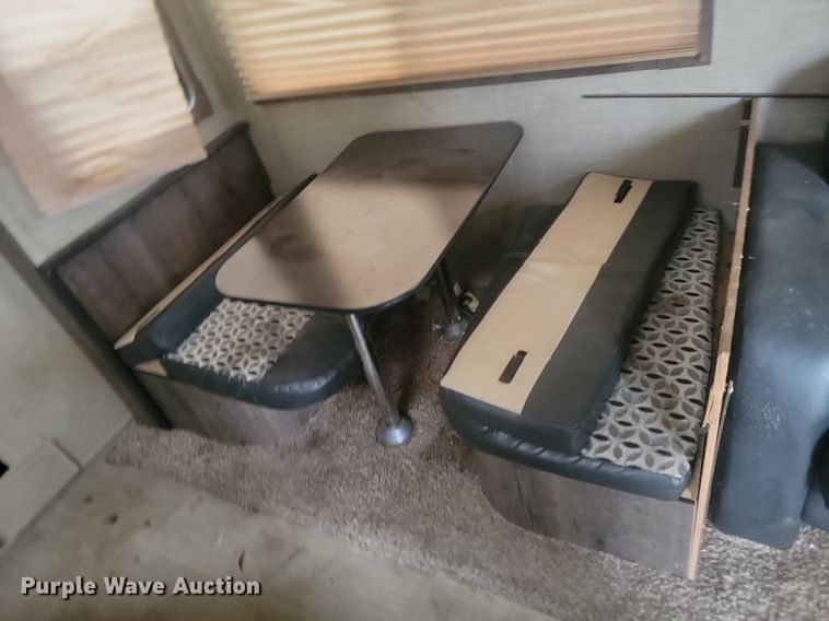 image for item LA9607 2017 Keystone Kodiak Ultra Lite camper