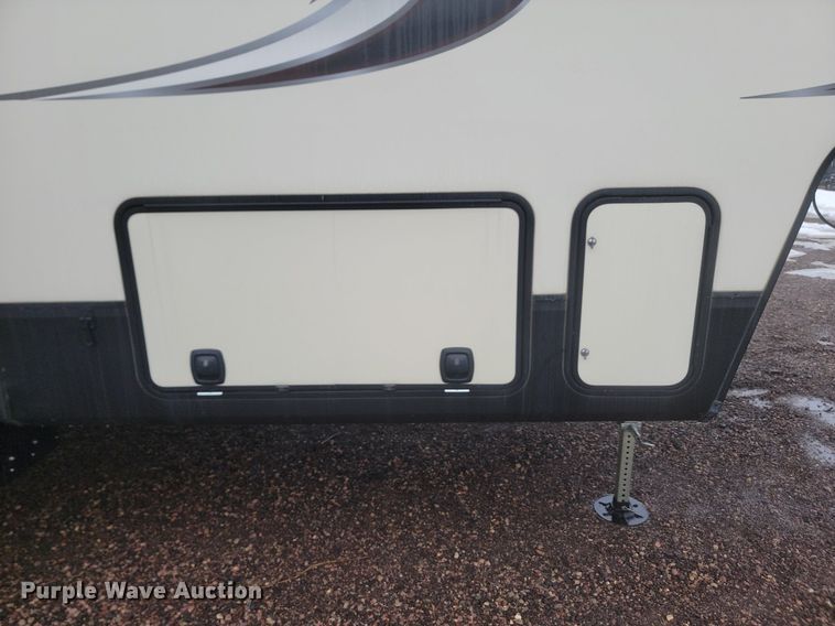 image for item LA9610 2018 Grand Design  Reflection  camper