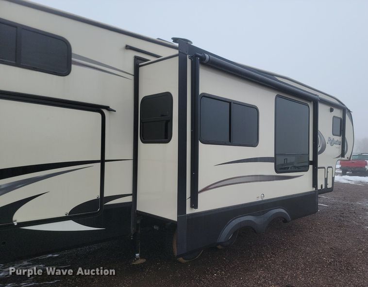 image for item LA9610 2018 Grand Design  Reflection  camper