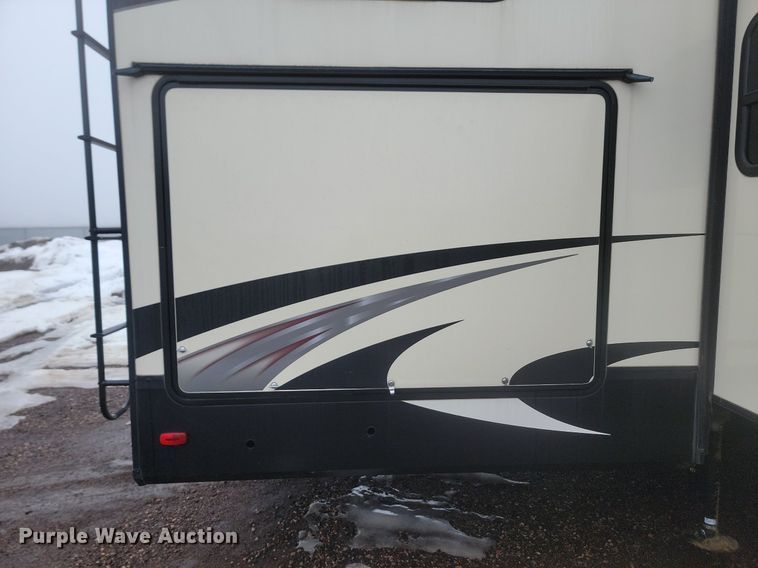 image for item LA9610 2018 Grand Design  Reflection  camper