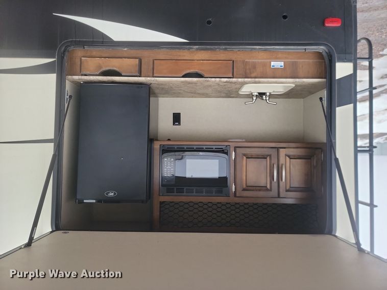 image for item LA9610 2018 Grand Design  Reflection  camper