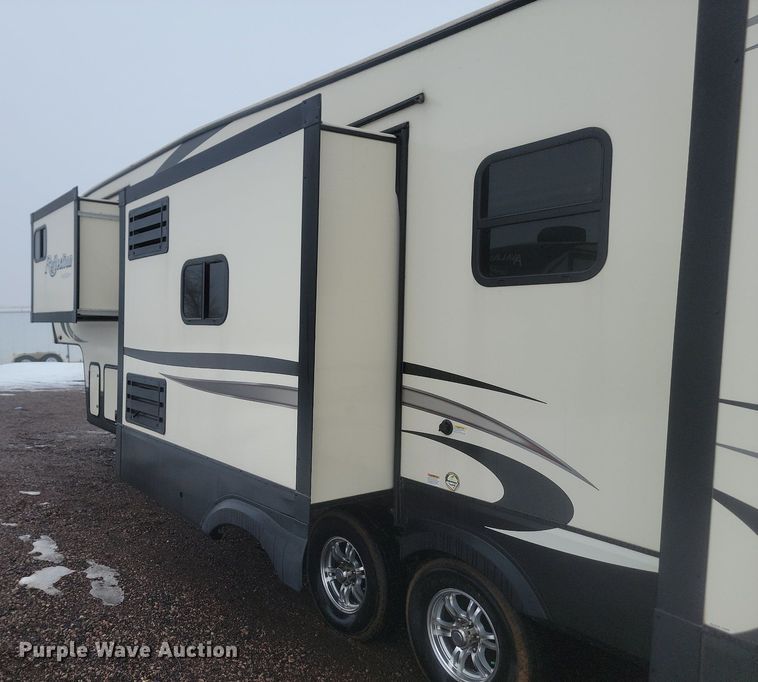 image for item LA9610 2018 Grand Design  Reflection  camper