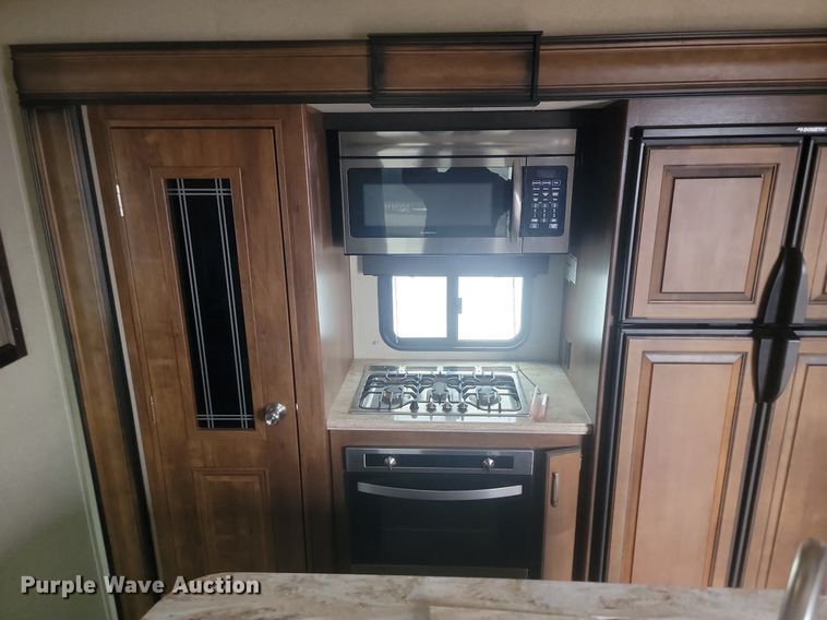 image for item LA9610 2018 Grand Design  Reflection  camper