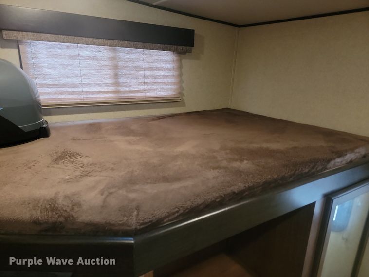 image for item LA9610 2018 Grand Design  Reflection  camper