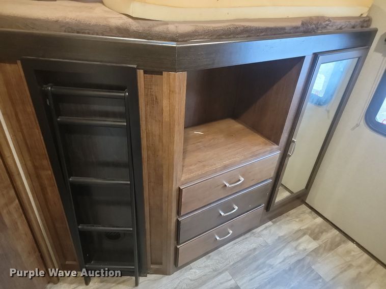 image for item LA9610 2018 Grand Design  Reflection  camper