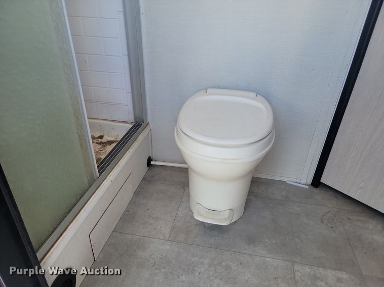 image for item LA9612 2021 Apex 290BHS camper