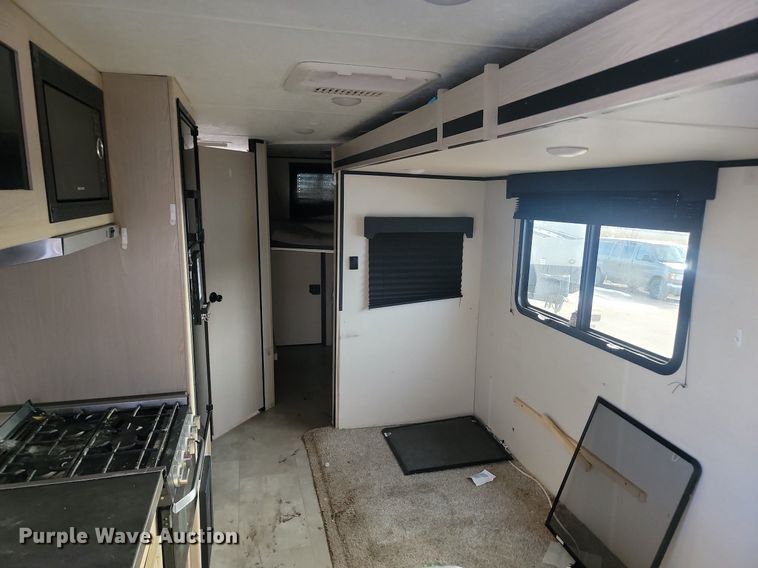 image for item LA9612 2021 Apex 290BHS camper