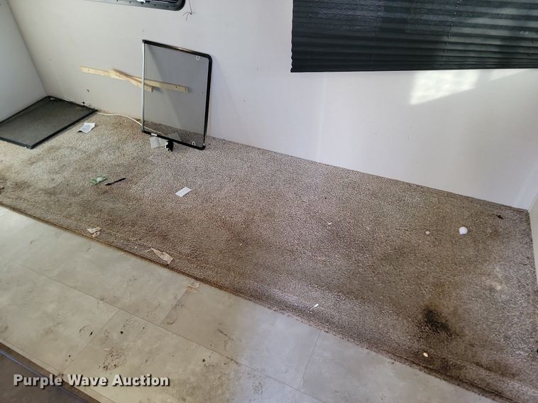 image for item LA9612 2021 Apex 290BHS camper