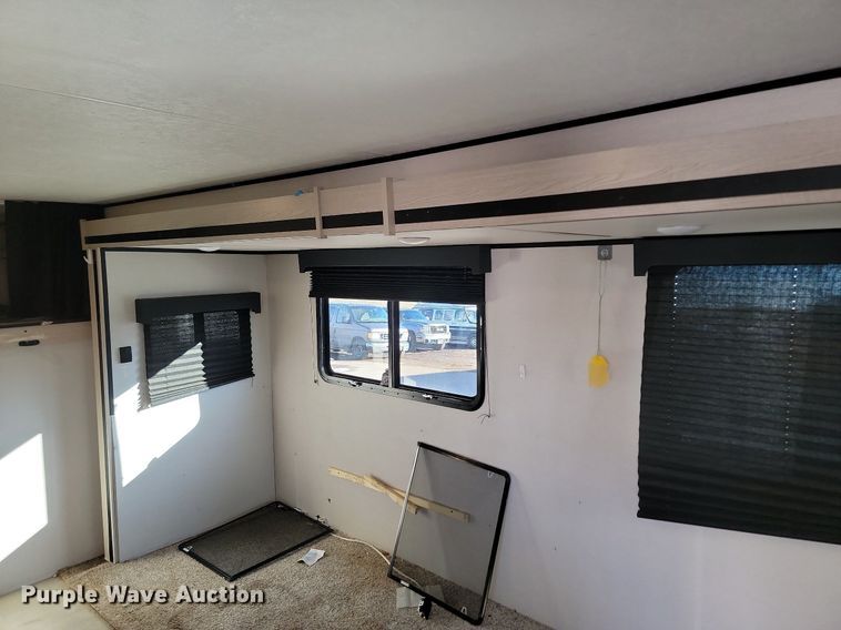 image for item LA9612 2021 Apex 290BHS camper