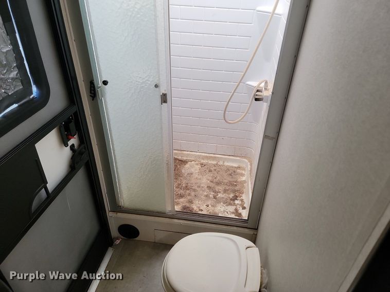 image for item LA9612 2021 Apex 290BHS camper