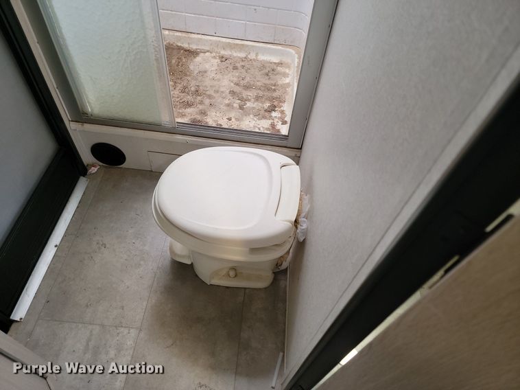 image for item LA9612 2021 Apex 290BHS camper