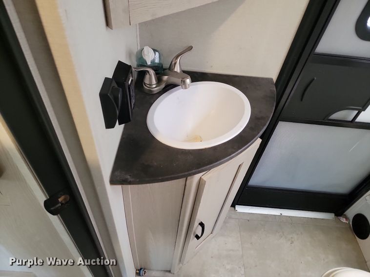 image for item LA9612 2021 Apex 290BHS camper