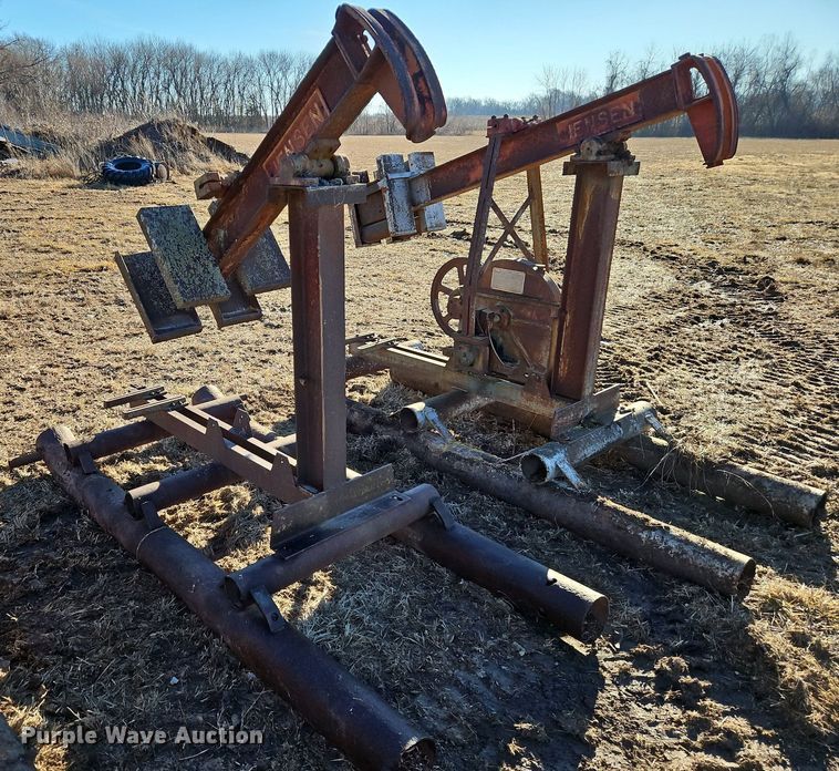 image for item LB9769 Pumpjacks