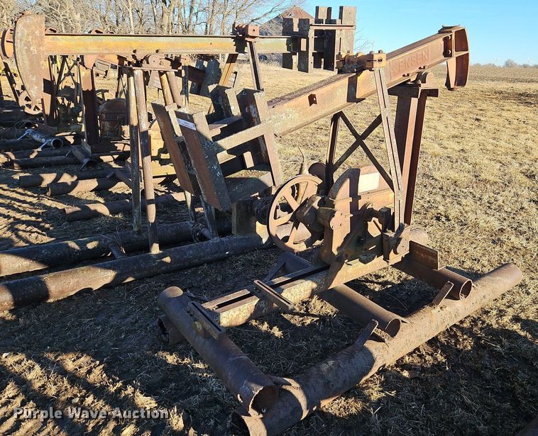 image for item LB9769 Pumpjacks