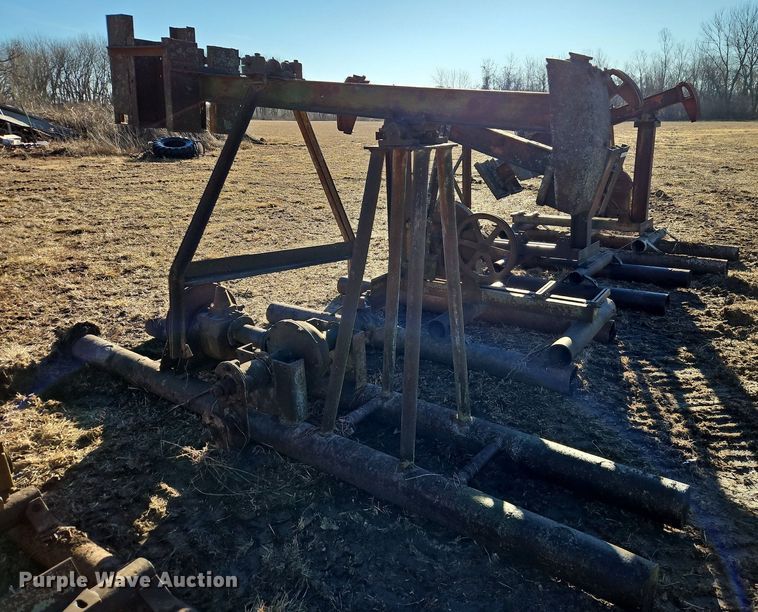 image for item LB9769 Pumpjacks