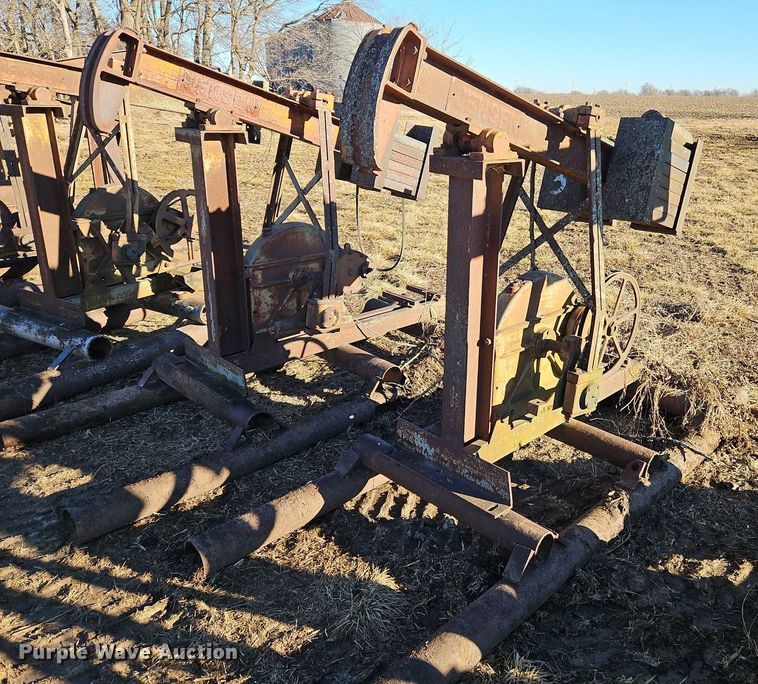 image for item LB9769 Pumpjacks