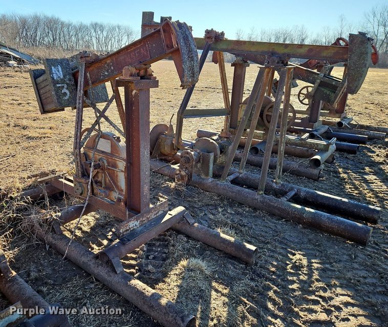 image for item LB9769 Pumpjacks