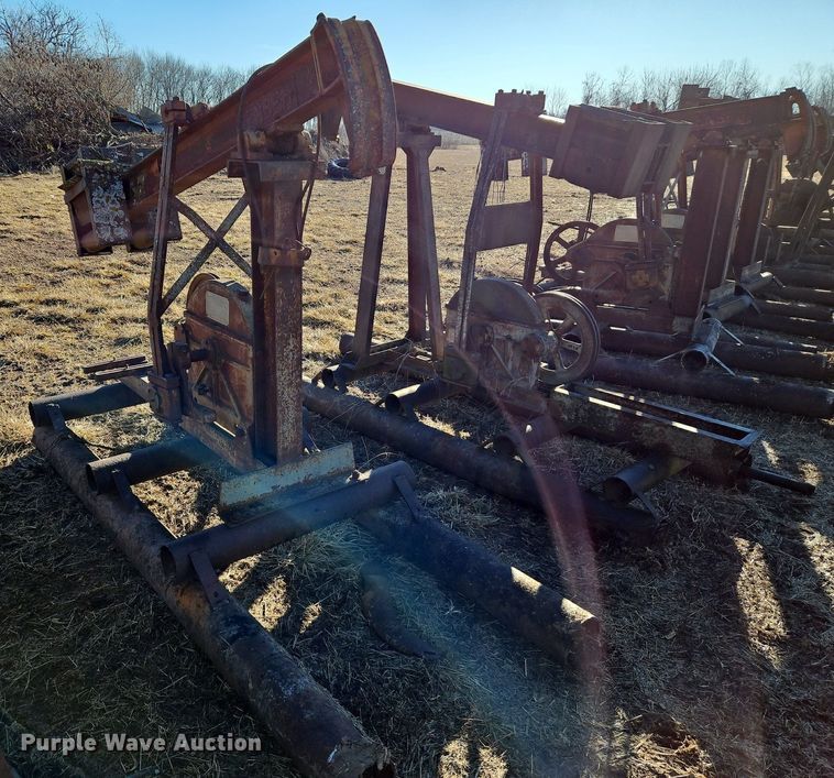 image for item LB9769 Pumpjacks
