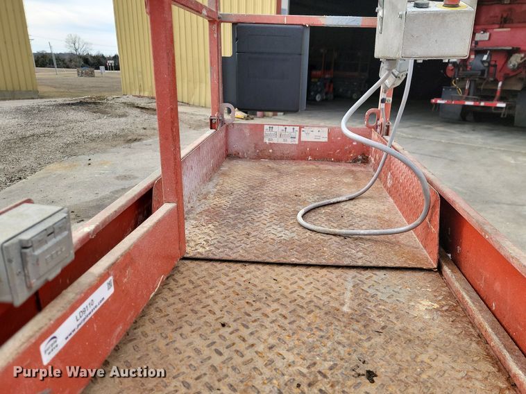 image for item LD9110 Skyjack SJIII 3219 scissor lift