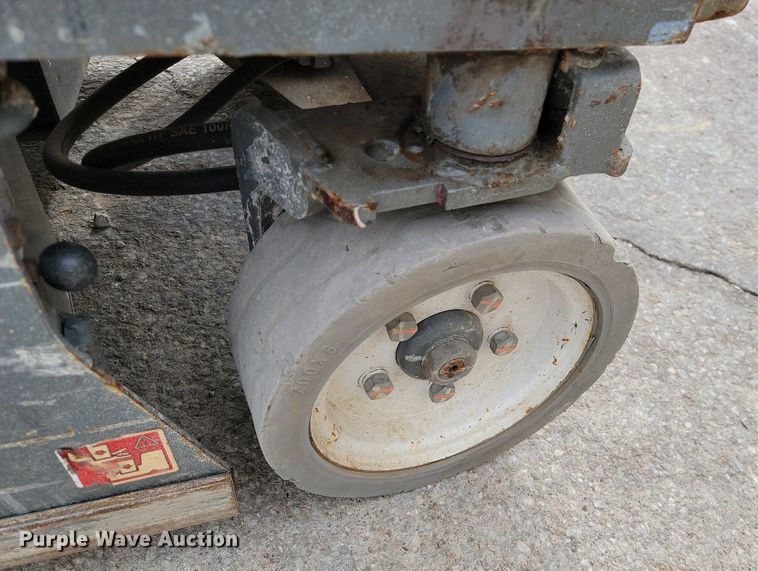 image for item LD9110 Skyjack SJIII 3219 scissor lift