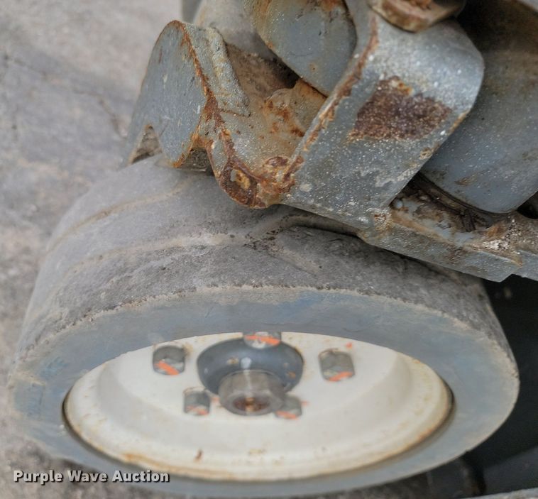 image for item LD9110 Skyjack SJIII 3219 scissor lift