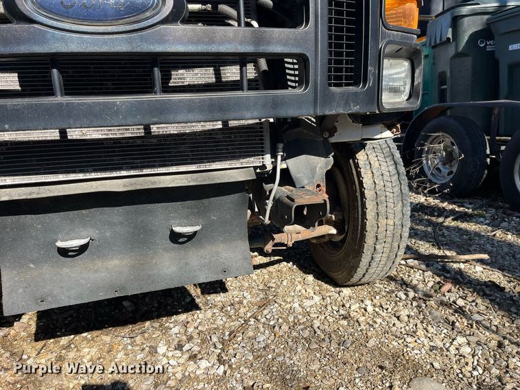 image for item LD9929 2008 Ford F550 Super Duty XL utility / service truck