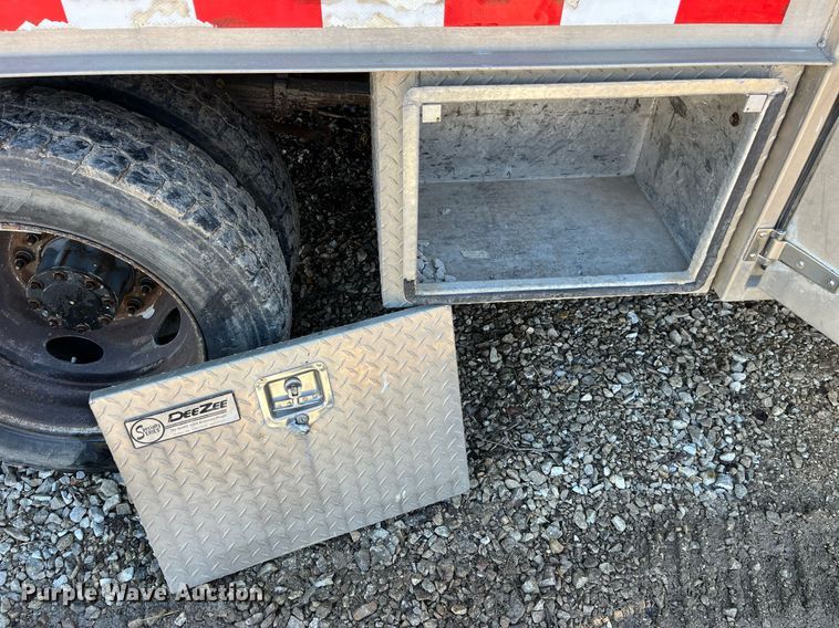 image for item LD9929 2008 Ford F550 Super Duty XL utility / service truck