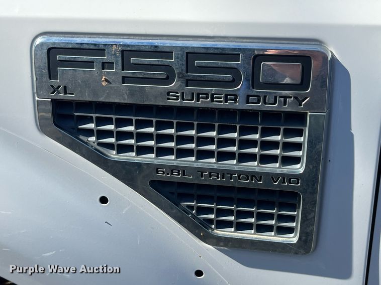 image for item LD9929 2008 Ford F550 Super Duty XL utility / service truck
