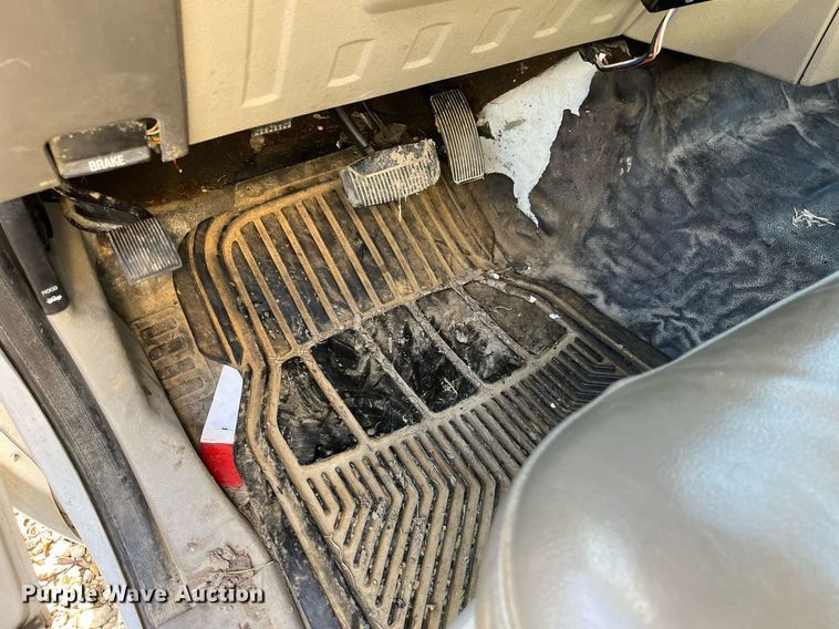 image for item LD9929 2008 Ford F550 Super Duty XL utility / service truck