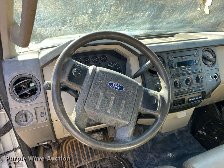 image for item LD9929 2008 Ford F550 Super Duty XL utility / service truck