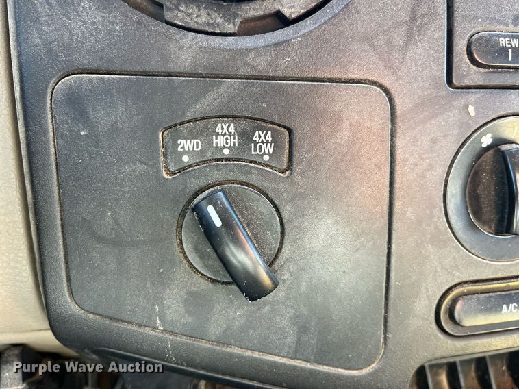 image for item LD9929 2008 Ford F550 Super Duty XL utility / service truck