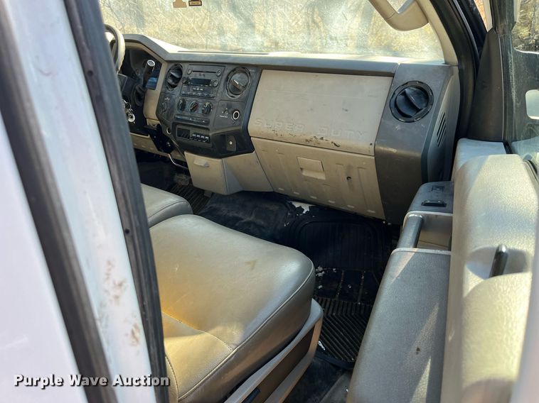 image for item LD9929 2008 Ford F550 Super Duty XL utility / service truck