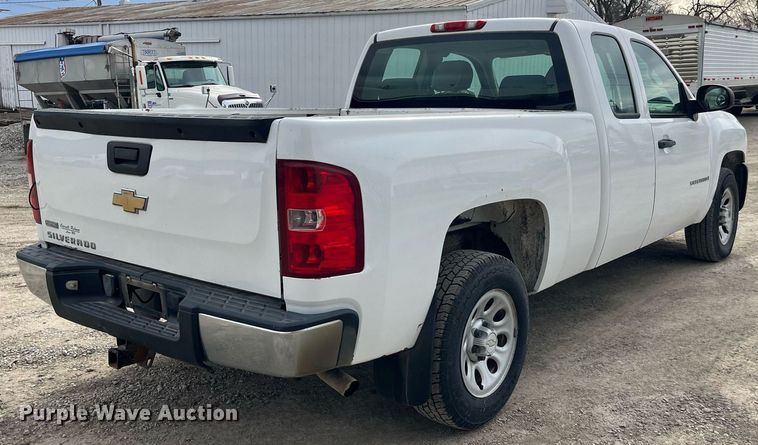 image for item LD9953 2008 Chevrolet Silverado 1500 Ext. Cab pickup truck