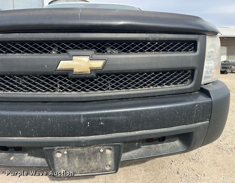 image for item LD9953 2008 Chevrolet Silverado 1500 Ext. Cab pickup truck