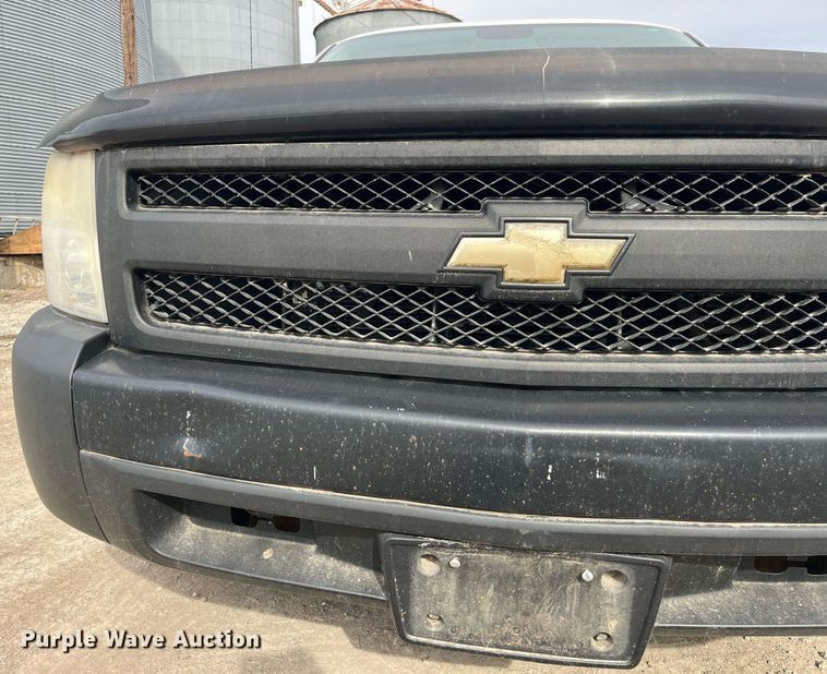 image for item LD9953 2008 Chevrolet Silverado 1500 Ext. Cab pickup truck