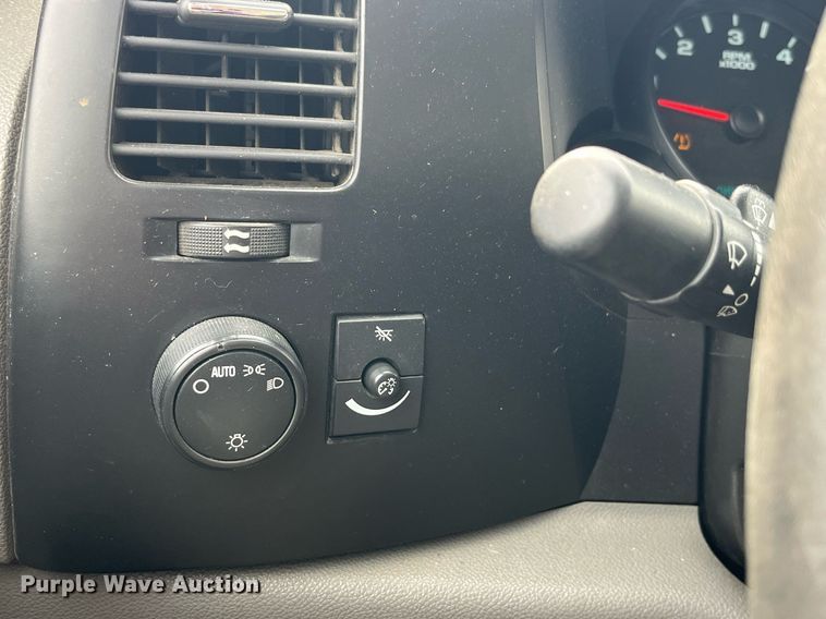 image for item LD9953 2008 Chevrolet Silverado 1500 Ext. Cab pickup truck