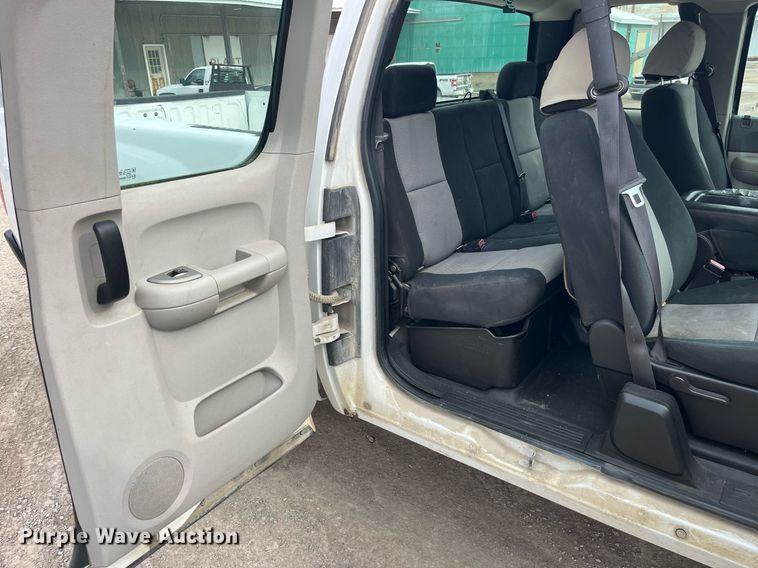 image for item LD9953 2008 Chevrolet Silverado 1500 Ext. Cab pickup truck