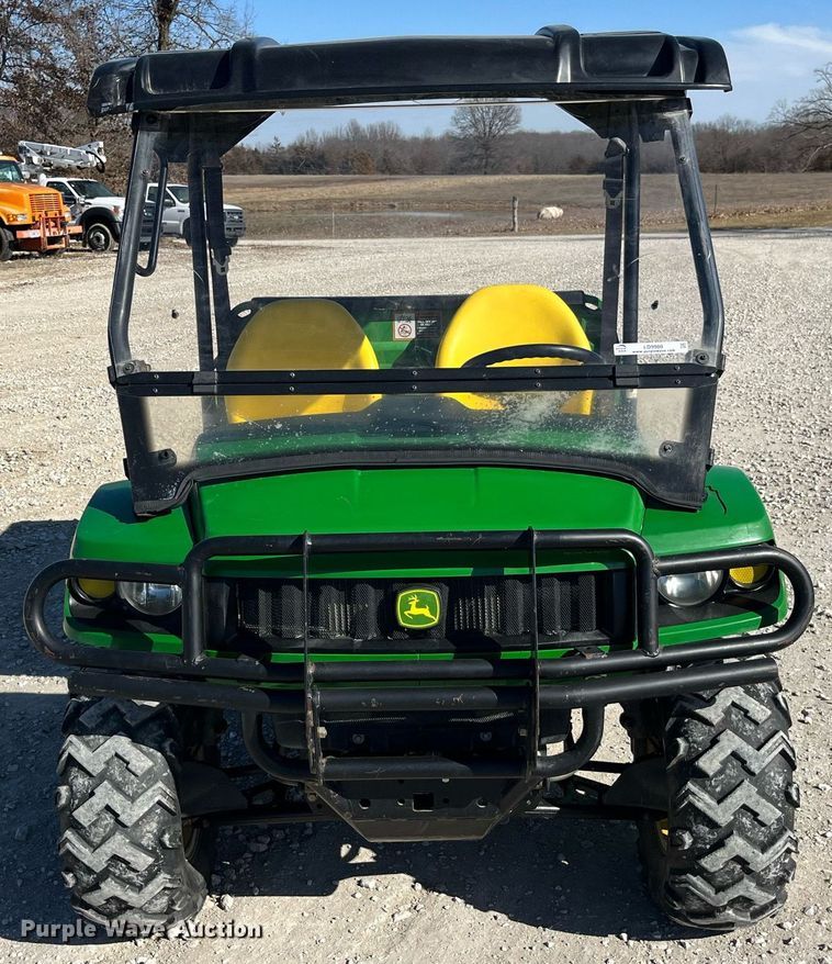 image for item LD9980 2009 John Deere Gator 620i utility vehicle