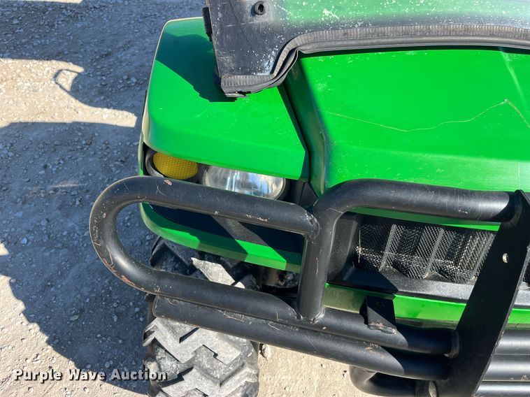 image for item LD9980 2009 John Deere Gator 620i utility vehicle