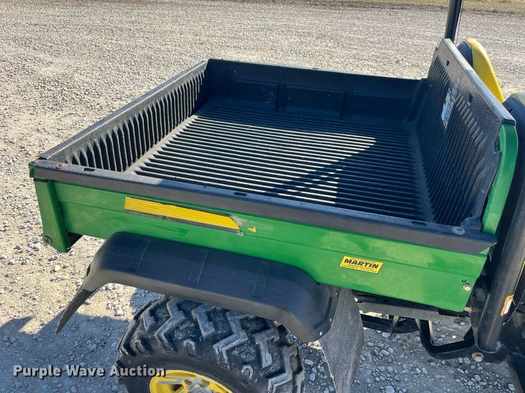image for item LD9980 2009 John Deere Gator 620i utility vehicle