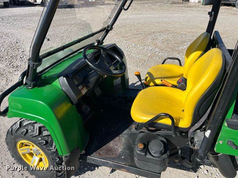 image for item LD9980 2009 John Deere Gator 620i utility vehicle